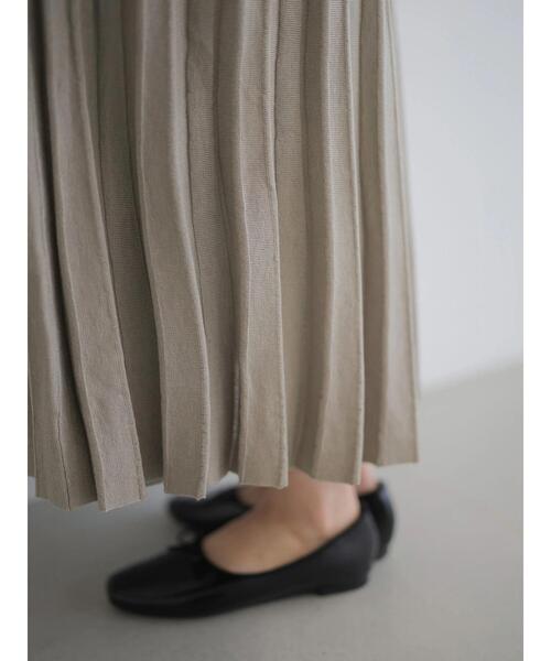 AMERICAN HOLIC（アメリカンホリック）の「プリーツニットスカート　＊●（スカート・レディース・ライトグレー/ブラック/アイボリー・MEDIUM/LARGE）」の10枚目の写真