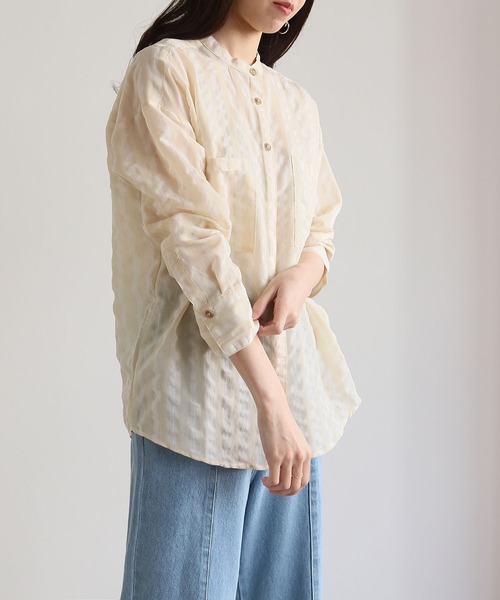 HER CLOSET（ハークローゼット）の「【shemoshelly】バンドカラーワッシャーストライプシアーシャツ（シャツ/ブラウス・レディース・アイボリー/グレイッシュベージュ・M）」の6枚目の写真