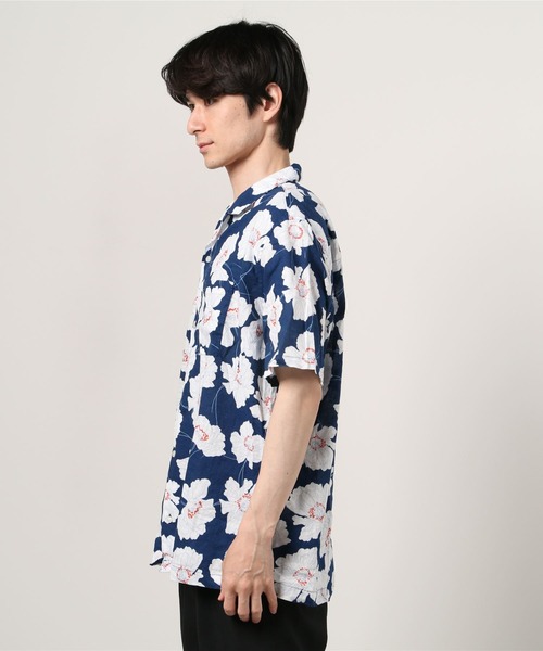 GAP（ギャップ）の「ボタンフロント  プリントシャツ（シャツ/ブラウス・メンズ・ネイビー/ブラック・S/M/XL/XS/L）」の4枚目の写真