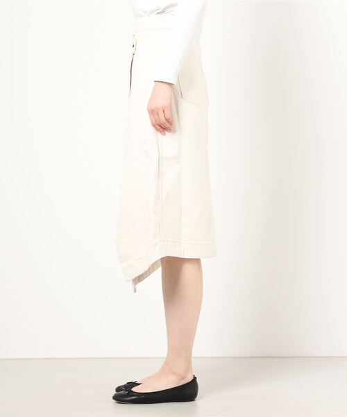 ALLSAINTS（オールセインツ）の「KENYA DENIM SKIRT | KENYA デニム スカート（デニムスカート・レディース・ホワイト系・6/2/8/4）」の7枚目の写真