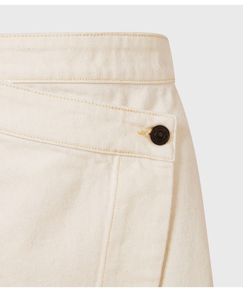 ALLSAINTS（オールセインツ）の「KENYA DENIM SKIRT | KENYA デニム スカート（デニムスカート・レディース・ホワイト系・6/2/8/4）」の5枚目の写真