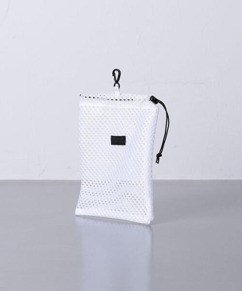 STANDARD SUPPLY（スタンダードサプライ）の「【別注】＜STANDARD SUPPLY（スタンダードサプライ）＞FINTOTE（トートバッグ・メンズ・ブラック/ネイビー/イエロー・FREE）」の12枚目の写真