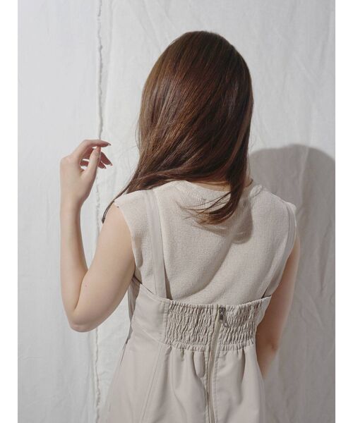 MERCURYDUO（マーキュリーデュオ）の「シャンブレーフレアジャンスカ（ワンピース・レディース・ベージュ/カーキ・SMALL/MEDIUM）」の8枚目の写真