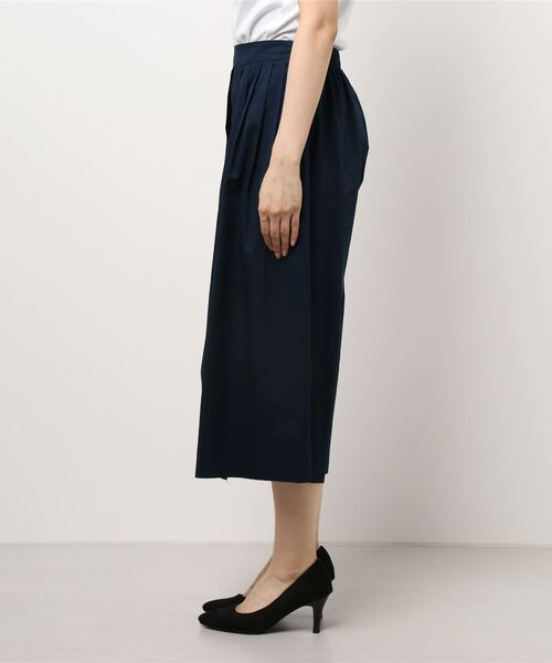 Q（キュー）の「アシメタックキュロットパンツ（その他パンツ・レディース・ネイビー/ベージュ・MEDIUM）」の3枚目の写真