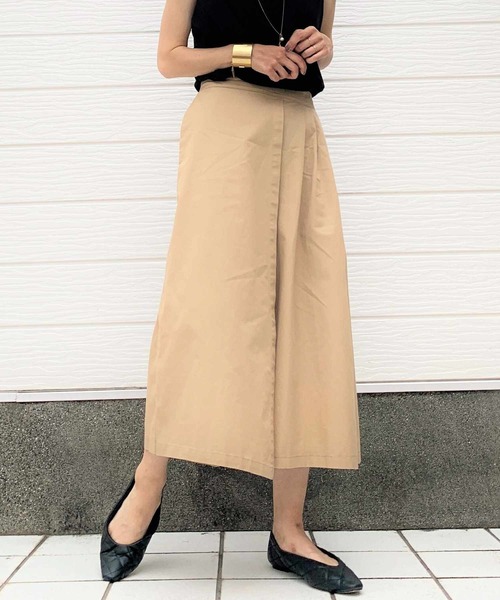 Q（キュー）の「アシメタックキュロットパンツ（その他パンツ・レディース・ネイビー/ベージュ・MEDIUM）」の2枚目の写真