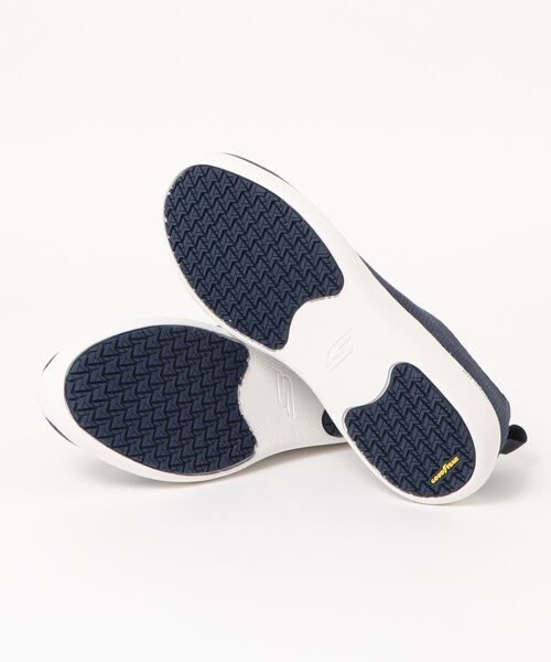 SKECHERS(スケッチャーズ)の「【SKECHERS】GOWALK STABILITY(スケッチャーズ ゴーウォーク スタビリティ)軽量バンジーレースウォーキングシューズ 216142(スニーカー・メンズ・ブラック×ブラック/ネイビー系・28.0cm/27.0cm/26.0cm/27.5cm/26.5cm)」の4枚目の写真