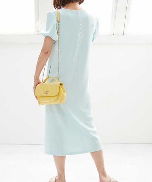 M y u（ミュー）の「バックパールパフスリーブワンピース（ワンピース・レディース・ブラック/ベージュ/オフホワイト/サックスブルー・FREE）」の13枚目の写真