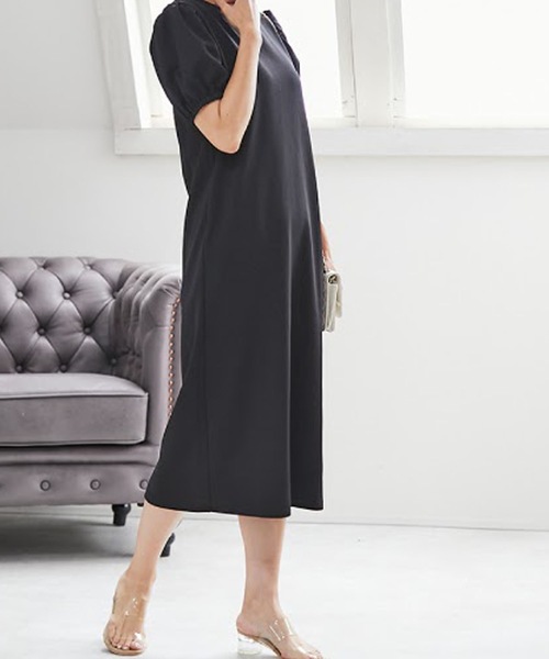 M y u（ミュー）の「バックパールパフスリーブワンピース（ワンピース・レディース・ブラック/ベージュ/オフホワイト/サックスブルー・FREE）」の8枚目の写真