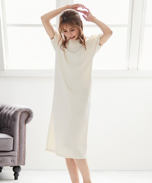 M y u（ミュー）の「バックパールパフスリーブワンピース（ワンピース・レディース・ブラック/ベージュ/オフホワイト/サックスブルー・FREE）」の17枚目の写真