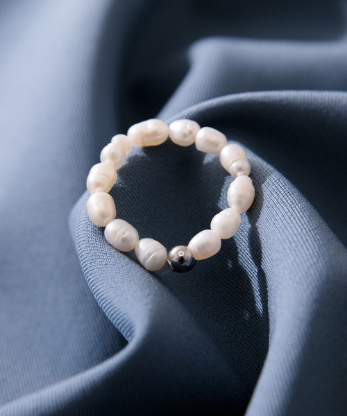 Adoon plain（アドーンプレーン）の「【Adoon plain】パールリング（リング・メンズ・オフホワイト・FREE）」の3枚目の写真