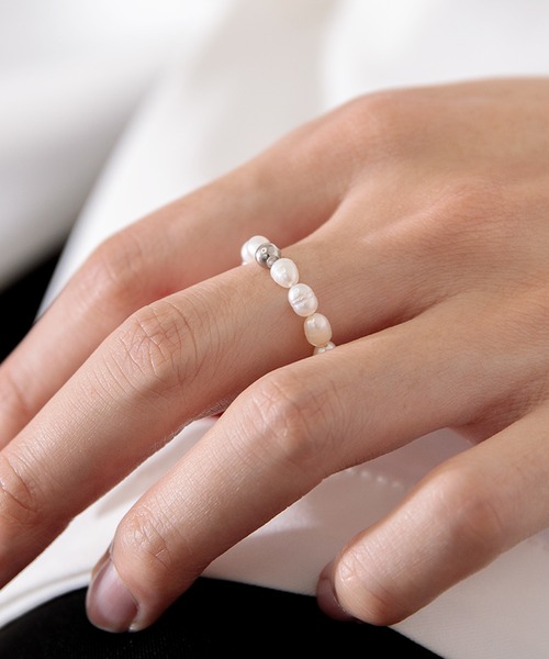 Adoon plain（アドーンプレーン）の「【Adoon plain】パールリング（リング・メンズ・オフホワイト・FREE）」の5枚目の写真