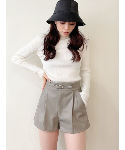 GYDA（ジェイダ）の「リブタートルニットTOPS（ニット/セーター・レディース・ブラック/ベージュ/オフホワイト・FREE）」の5枚目の写真