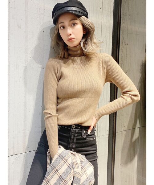 GYDA（ジェイダ）の「リブタートルニットTOPS（ニット/セーター・レディース・ブラック/ベージュ/オフホワイト・FREE）」の8枚目の写真