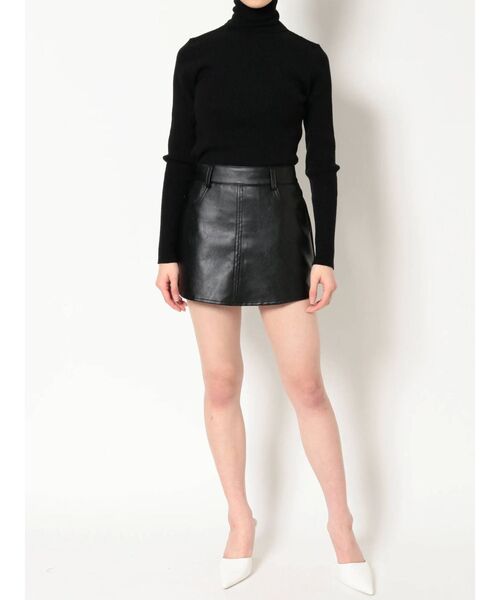 GYDA（ジェイダ）の「リブタートルニットTOPS（ニット/セーター・レディース・ブラック/ベージュ/オフホワイト・FREE）」の16枚目の写真