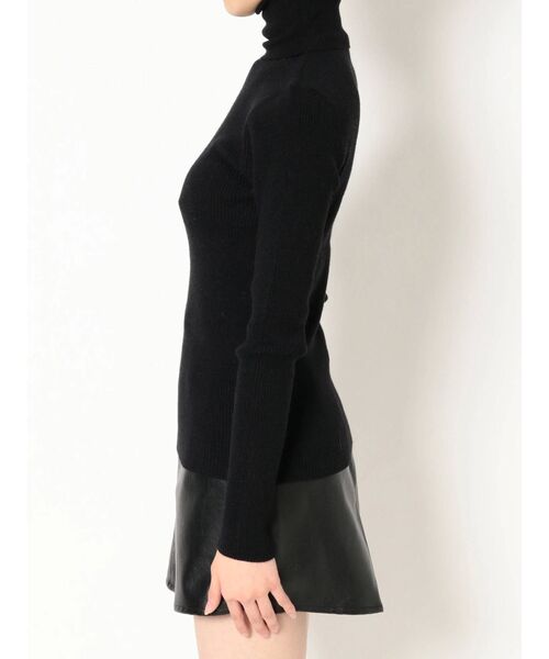 GYDA（ジェイダ）の「リブタートルニットTOPS（ニット/セーター・レディース・ブラック/ベージュ/オフホワイト・FREE）」の18枚目の写真