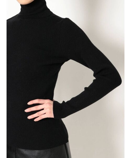 GYDA（ジェイダ）の「リブタートルニットTOPS（ニット/セーター・レディース・ブラック/ベージュ/オフホワイト・FREE）」の21枚目の写真