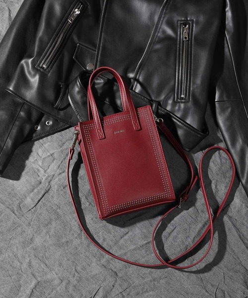 jouetie（ジュエティ）の「【jouetie/ジュエティ】　マイクロスタッズ　ミニトートバッグ（ショルダーバッグ・レディース・ブラック/ダークグリーン/ネイビー/ブラウン/オリーブ/ピンク/シルバー/ゴールド/アイボリー/ラベンダー/ベージュ系その他/キャメル/ワイン・FREE）」の11枚目の写真