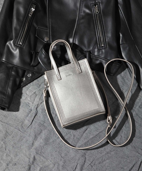 jouetie（ジュエティ）の「【jouetie/ジュエティ】　マイクロスタッズ　ミニトートバッグ（ショルダーバッグ・レディース・ブラック/ダークグリーン/ネイビー/ブラウン/オリーブ/ピンク/シルバー/ゴールド/アイボリー/ラベンダー/ベージュ系その他/キャメル/ワイン・FREE）」の12枚目の写真