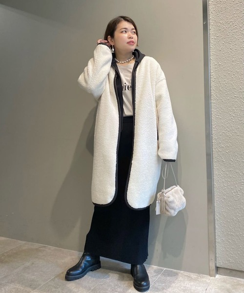 RIVE DROITE（リヴドロワ）の「お出かけが楽しくなるカジュアルコート　ライフエンジョイショッピングボアコート（ノーカラーコート・レディース・オフホワイト/モカ・FREE）」の6枚目の写真