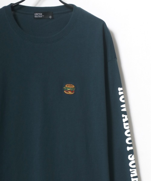 Lazar（ラザル）の「Pizza ＆ Hamburger 別注 ビッグシルエット ワンポイント 刺繍 袖プリント ロングスリーブTシャツ（Tシャツ/カットソー・メンズ・ホワイト/ブラック/ベージュ/ブルー/グリーン/ホワイト系その他/ブラック系その他/ブルーグリーン・LL/M/L）」の8枚目の写真