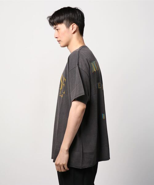 TATRAS CONCEPT STORE（タトラスコンセプトストア）の「TAIN DOUBLE PUSH (タインダブルプッシュ)　PARADISE SHORT SLEEVE（Tシャツ/カットソー・メンズ・ブラック・XL）」の2枚目の写真