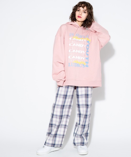 Candy Stripper（キャンディストリッパー）の「PLAYFUL SWEAT HOODIE（パーカー・レディース・ライトブルー/ブラック/アイボリー/ピンク・2）」の10枚目の写真