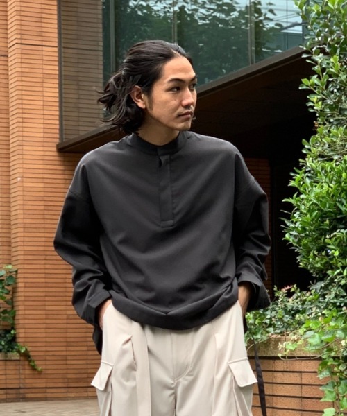 Toironier(トワロニエ)の「Toironier/トワロニエ/Mao Blousing/マオブラウジング(シャツ/ブラウス・メンズ・ワイン/チャコール・FREE)」の2枚目の写真