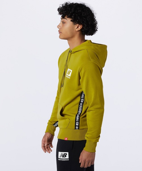 NEW BALANCE(ニューバランス)の「NB Essentials ID スウェットフーディー(パーカー・メンズ・ブルー/ブラック/イエロー・SMALL/X-LARGE/LARGE/XX-LARGE/MEDIUM)」の5枚目の写真