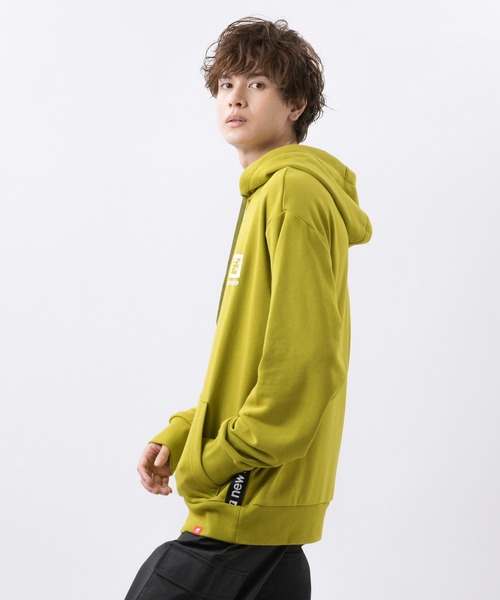 NEW BALANCE(ニューバランス)の「NB Essentials ID スウェットフーディー(パーカー・メンズ・ブルー/ブラック/イエロー・SMALL/X-LARGE/LARGE/XX-LARGE/MEDIUM)」の16枚目の写真