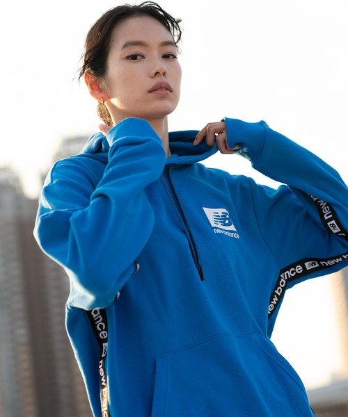 NEW BALANCE(ニューバランス)の「NB Essentials ID スウェットフーディー(パーカー・メンズ・ブルー/ブラック/イエロー・SMALL/X-LARGE/LARGE/XX-LARGE/MEDIUM)」の21枚目の写真