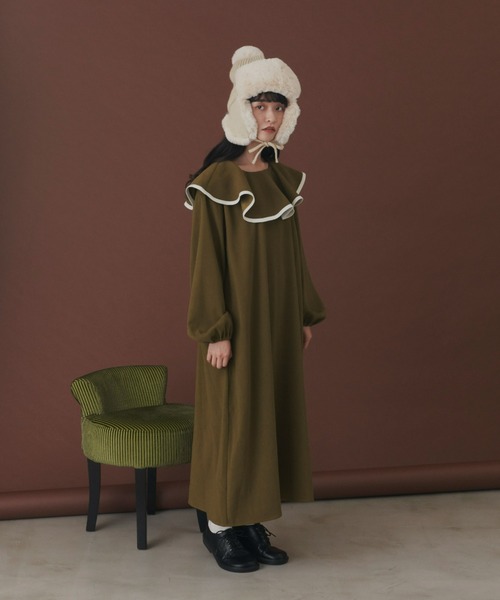 MERLOT(メルロー)の「ビッグピエロ襟ワンピース(ワンピース・レディース・ブラック/カーキ・FREE)」の14枚目の写真