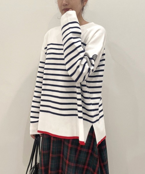 AS KNOW AS PINKY（アズノゥアズピンキー）の「裾ちょびイロ ボーダープルオーバー（ニット/セーター・レディース・ホワイト×ネイビー/ネイビー×ホワイト/ブラウン系・FREE）」の2枚目の写真