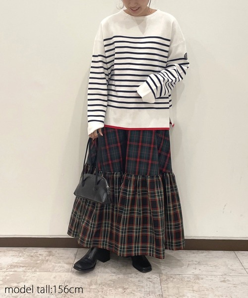 AS KNOW AS PINKY（アズノゥアズピンキー）の「裾ちょびイロ ボーダープルオーバー（ニット/セーター・レディース・ホワイト×ネイビー/ネイビー×ホワイト/ブラウン系・FREE）」の6枚目の写真