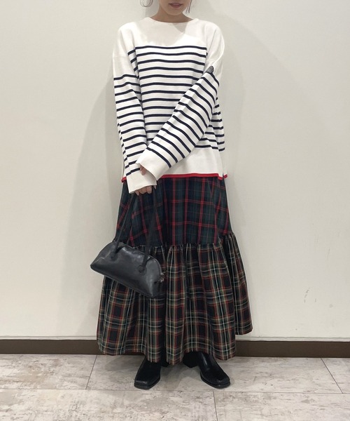 AS KNOW AS PINKY（アズノゥアズピンキー）の「裾ちょびイロ ボーダープルオーバー（ニット/セーター・レディース・ホワイト×ネイビー/ネイビー×ホワイト/ブラウン系・FREE）」の7枚目の写真