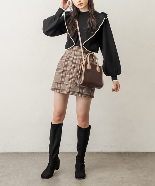 OLIVE des OLIVE(オリーブデオリーブ)の「後ろ姿も抜かりない可愛いフリルニット(ニット/セーター・レディース・オフホワイト/ブラック/ライトブラウン・FREE)」の16枚目の写真