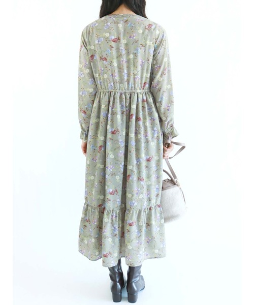 Te chichi TERRASSE(テチチテラス)の「【日比谷花壇コラボ】ティアードワンピース(ワンピース・レディース・グリーン/ブラック/ベージュ・フリ-)」の7枚目の写真