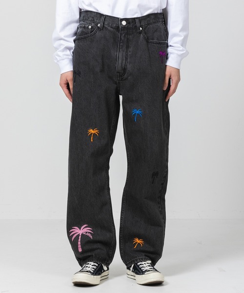XLARGE（エクストララージ）の「PARM TREE EMBROIDERY DENIM PANTS（デニムパンツ・メンズ・ホワイト/ブラック・32inch/30inch/34inch/36inch）」の3枚目の写真