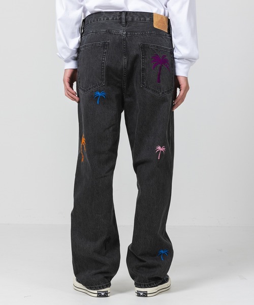 XLARGE（エクストララージ）の「PARM TREE EMBROIDERY DENIM PANTS