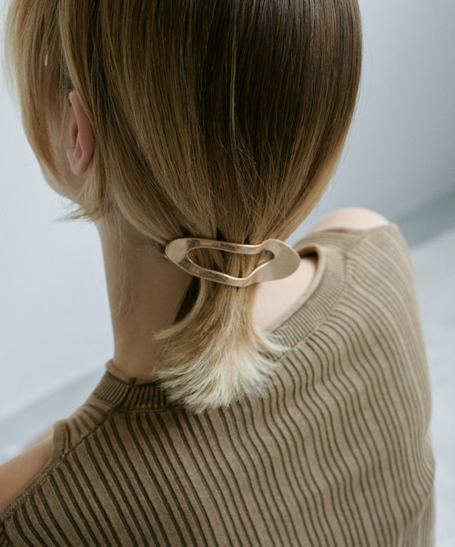 GOLDY（ゴールディ）の「スィック ウェーブ ライン ヘアー クリップ（バレッタ/ヘアクリップ・レディース・シルバー/ゴールド/シルバー系その他/ゴールド系その他/ブラック・FREE）」の17枚目の写真