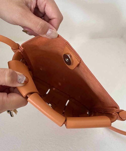 CAPRICIEUX LE'MAGE（カプリシューレマージュ）の「メッシュスマホマルチショルダーバッグ（ショルダーバッグ・レディース・アイボリー/オレンジ/ブラック・FREE）」の8枚目の写真