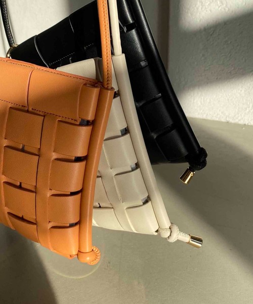 CAPRICIEUX LE'MAGE（カプリシューレマージュ）の「メッシュスマホマルチショルダーバッグ（ショルダーバッグ・レディース・アイボリー/オレンジ/ブラック・FREE）」の10枚目の写真