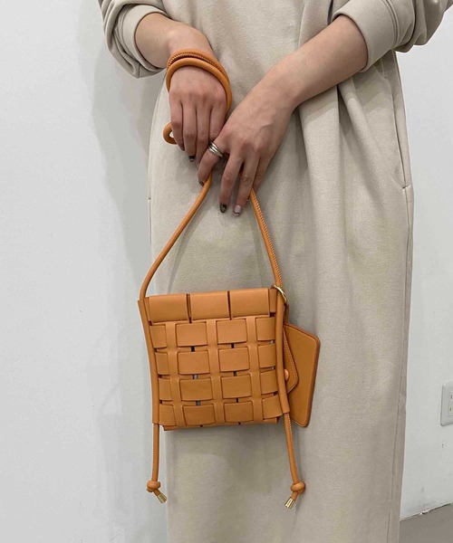 CAPRICIEUX LE'MAGE（カプリシューレマージュ）の「メッシュスマホマルチショルダーバッグ（ショルダーバッグ・レディース・アイボリー/オレンジ/ブラック・FREE）」の12枚目の写真