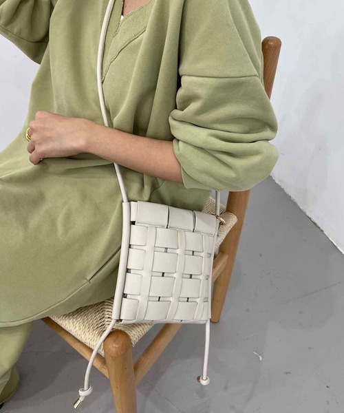 CAPRICIEUX LE'MAGE（カプリシューレマージュ）の「メッシュスマホマルチショルダーバッグ（ショルダーバッグ・レディース・アイボリー/オレンジ/ブラック・FREE）」の15枚目の写真