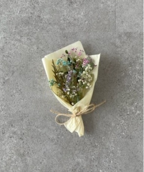 かすみ草のミニスワッグ