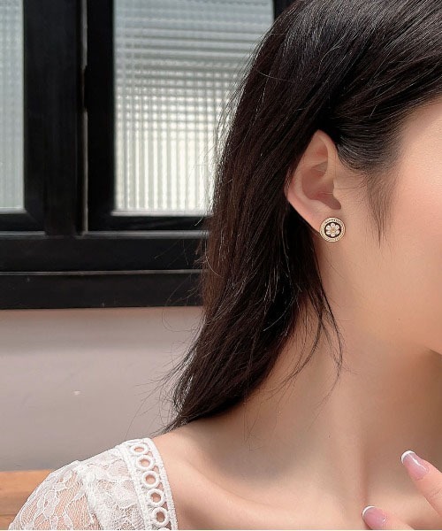 LA VORAGINE(ラ ヴォラジネ)の「ポスト:925シルバー ピアス(ピアス(両耳用)・レディース・A/B・FREE)」の6枚目の写真