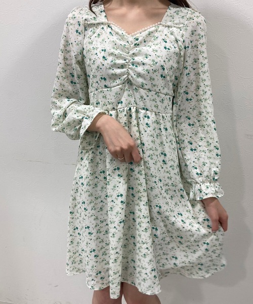 titty＆Co. PETIT（ティティアンドコープティ）の「【titty&Co.PETIT】フラワープリントパールワンピース（ワンピース・レディース・イエロー/グリーン・SMALL/MEDIUM）」の15枚目の写真