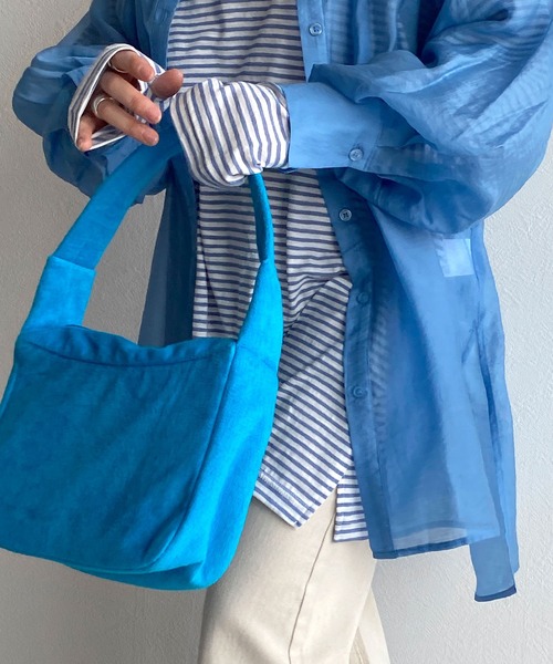 w closet（ダブルクローゼット）の「パイル地ラウンドバッグ（ハンドバッグ・レディース・ピンク/ライム/ブルー・FREE）」の17枚目の写真