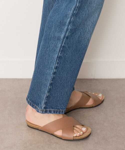 RODE SKO（ロデスコ）の「ラフソールクロスサンダル（サンダル・レディース・ホワイト/ブラック/キャメル・38/36/37）」の13枚目の写真