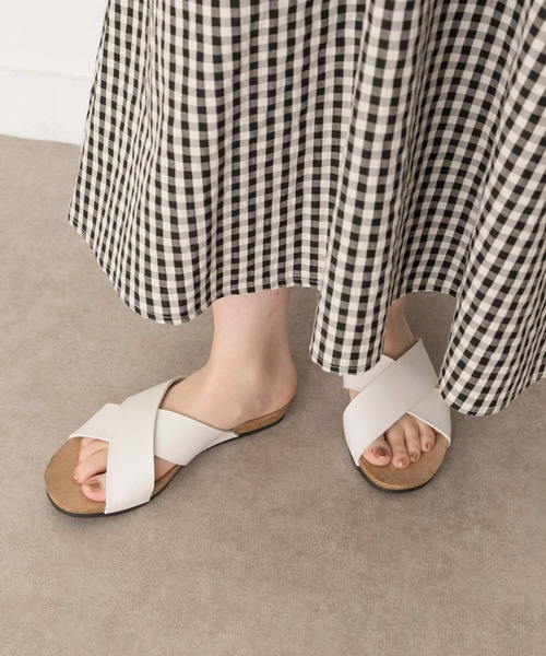 RODE SKO（ロデスコ）の「ラフソールクロスサンダル（サンダル・レディース・ホワイト/ブラック/キャメル・38/36/37）」の15枚目の写真