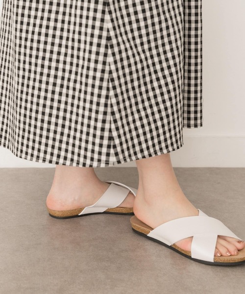 RODE SKO（ロデスコ）の「ラフソールクロスサンダル（サンダル・レディース・ホワイト/ブラック/キャメル・38/36/37）」の12枚目の写真